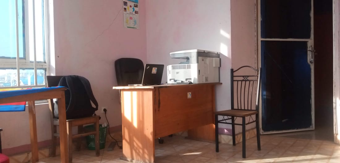 Equipe au bureau AJUDI